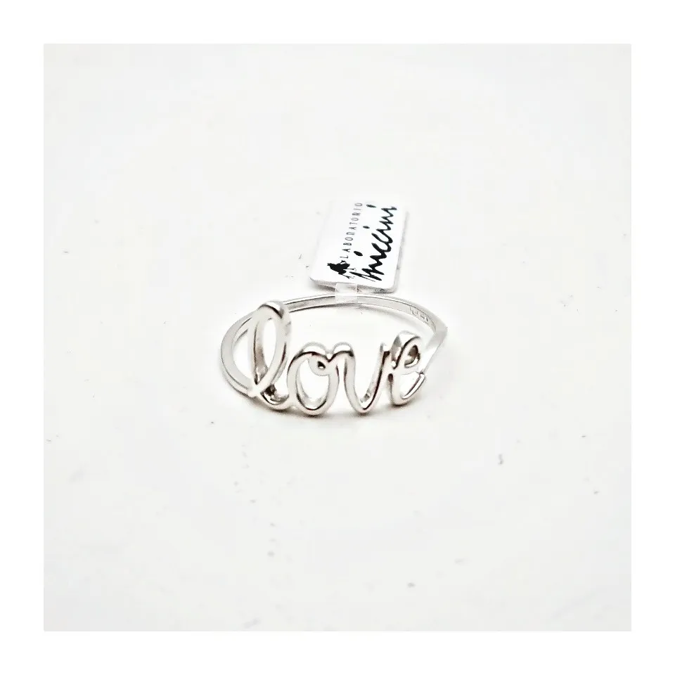 Anello Love in oro bianco