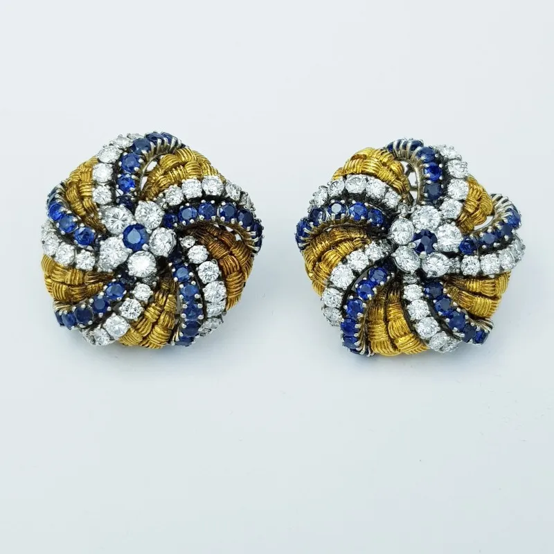 Orecchini in Oro 18 kt con Zaffiri Blu e Diamanti Certificati
